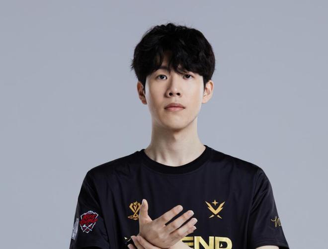 对福伊特的 对福伊特的