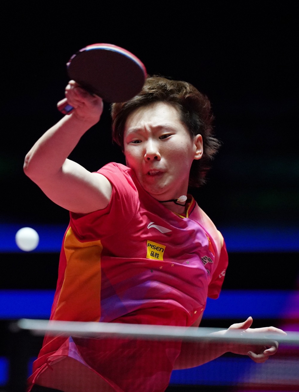 欧文：NBA现役只有2个人单挑能赢我，詹姆斯还不够资格