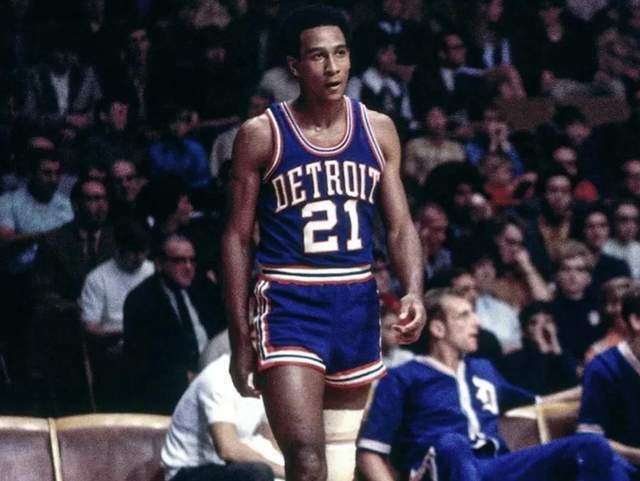 欧联杯：晋级8强 曼彻斯特联队总比分5-2淘汰皇家社会队.